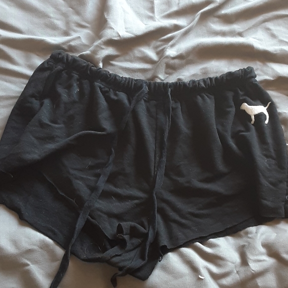 Pink shorts - Picture 1 of 3